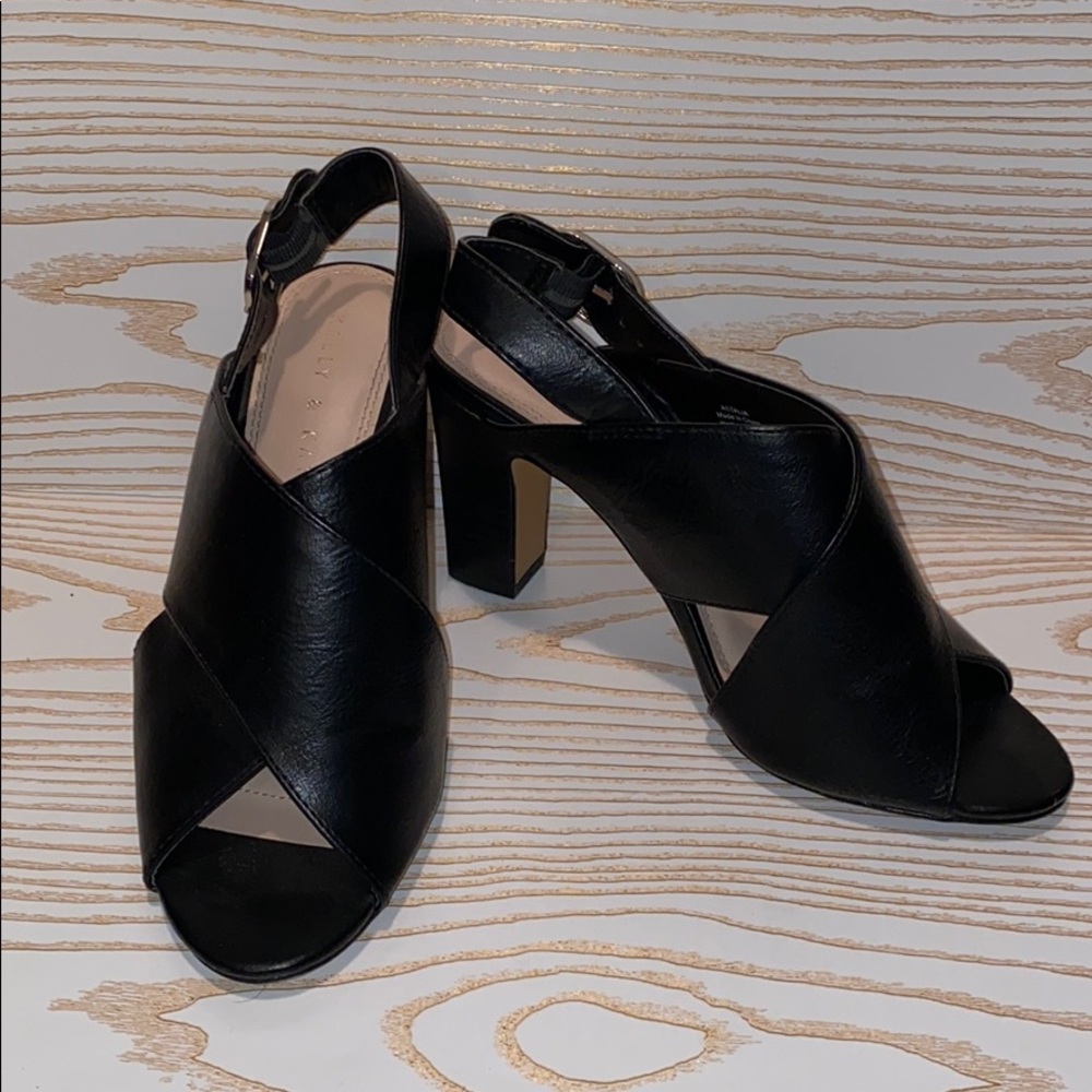 Black sandal heels
